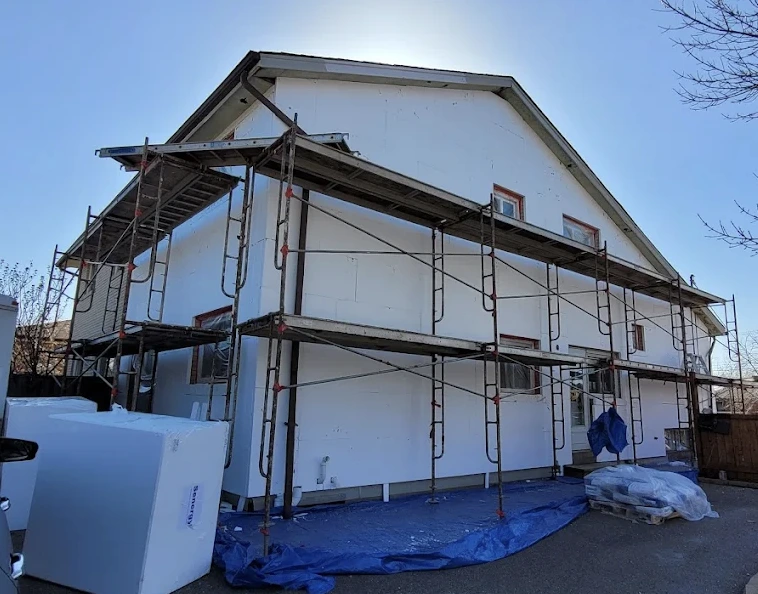 How Long Does Stucco Last? Lifespan & Durability Guide